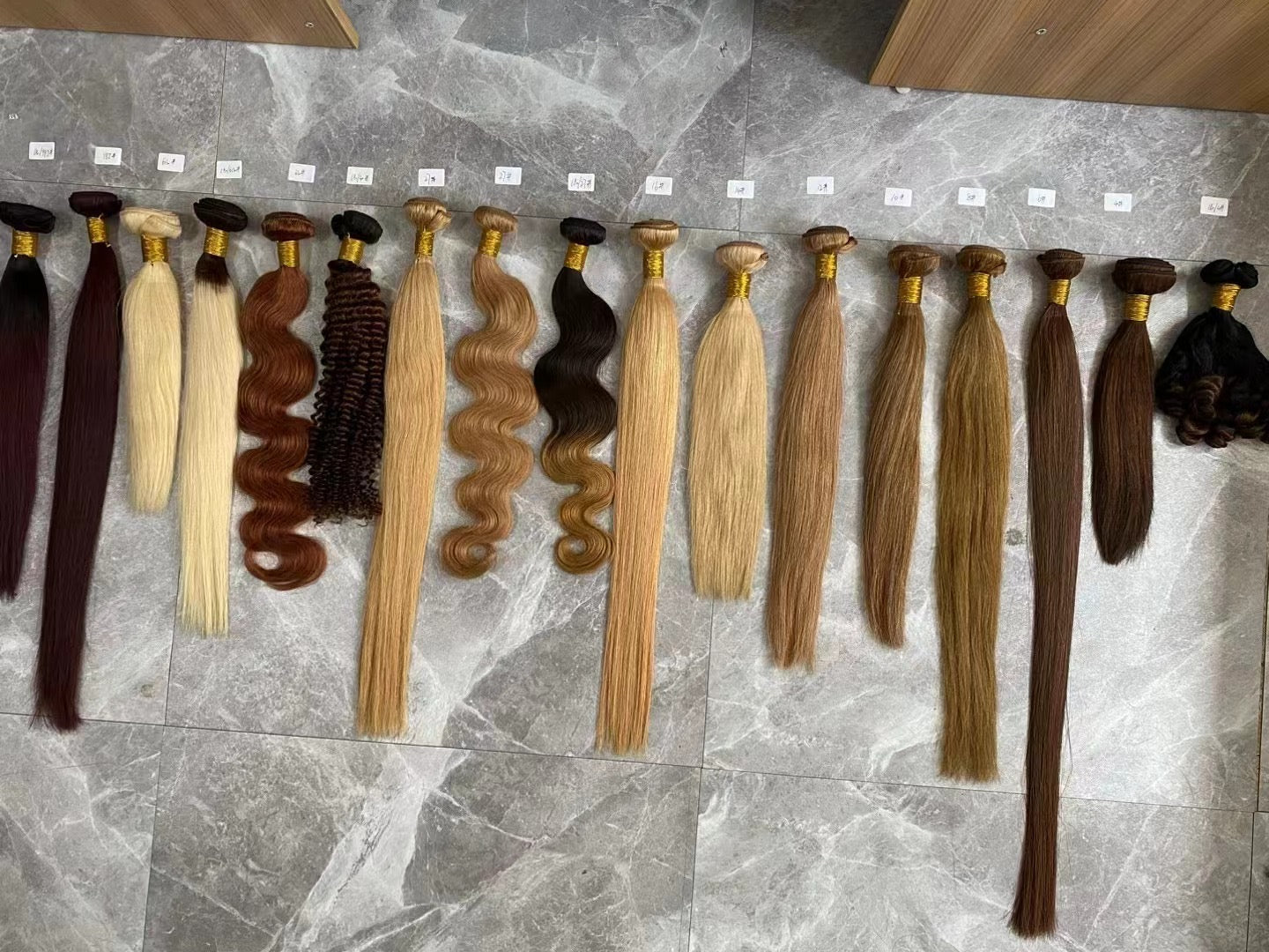 R Raw Hair curly bundles with bouncy curls and natural volume high quality human hair
